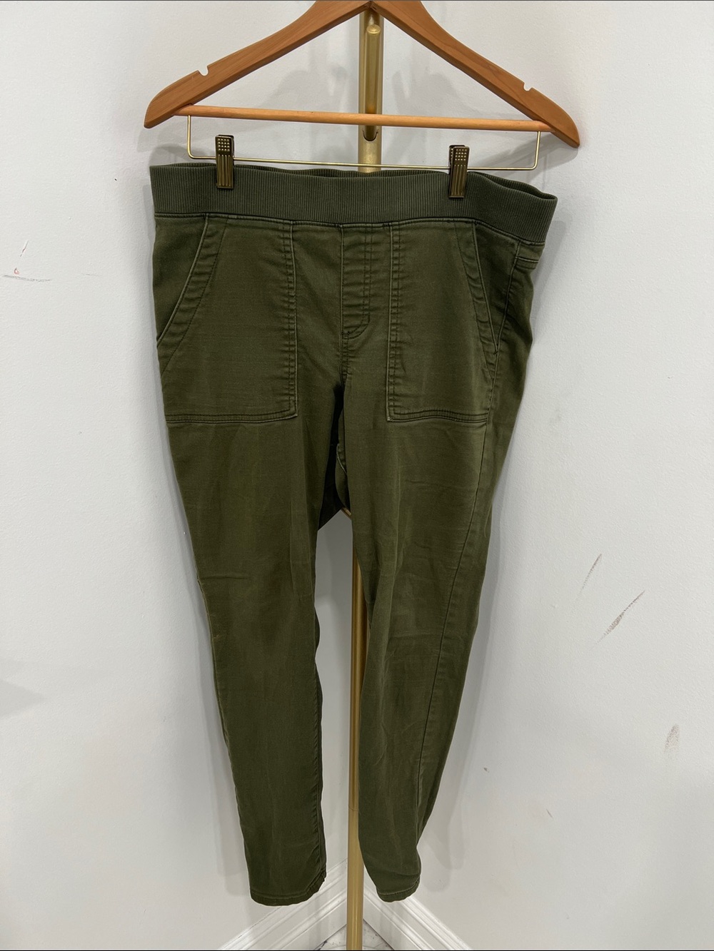 No Boundaries Olive Green Cargo Joggers
